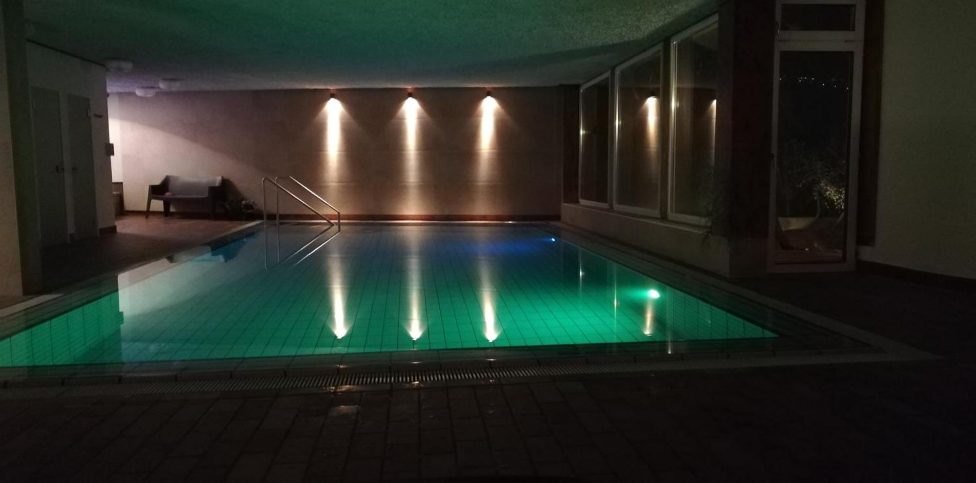 Ferienwohnungen St Hippolyt Mit Hallenbad Lagundo Kültér fotó