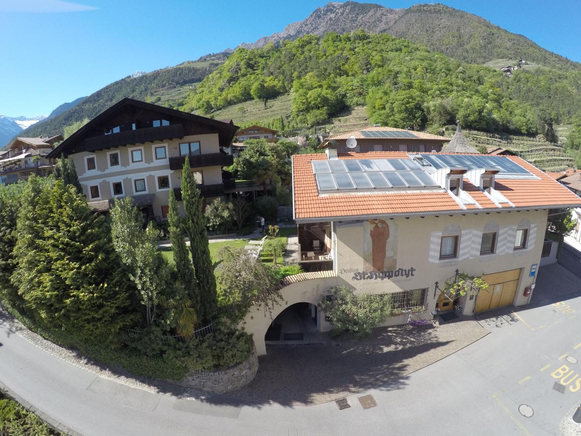 Ferienwohnungen St Hippolyt Mit Hallenbad Lagundo Kültér fotó